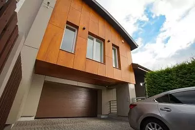 Теплые гаражные ворота серии Prestige Теплые гаражные ворота серии Prestige